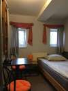 Отели типа «постель и завтрак» Pokoje Hotelowe Dux Лодзь-4