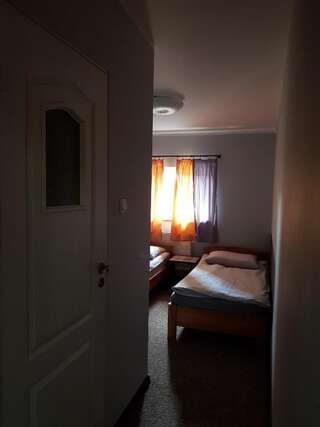 Отели типа «постель и завтрак» Pokoje Hotelowe Dux Лодзь Двухместный номер с 1 кроватью или 2 отдельными кроватями-6